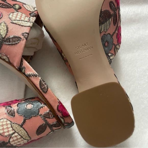 Stuart Weitzman Floral Embroidered Pumps - Picture 3 of 8